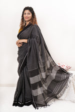 Load image into Gallery viewer, Black Patteda Anchu Cotton Saree With Black Border

