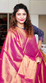 Load image into Gallery viewer, Pure Tissue Mulmul Handwoven Saree - Pink Gold
