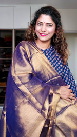 Load image into Gallery viewer, Pure Tissue Mulmul Handwoven Saree - Purple Gold
