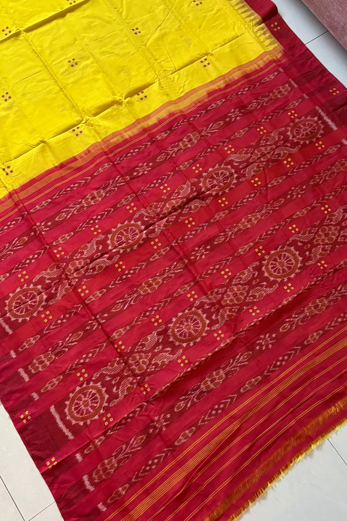 Ek Phulia Cotton Saree- Yellow & Red