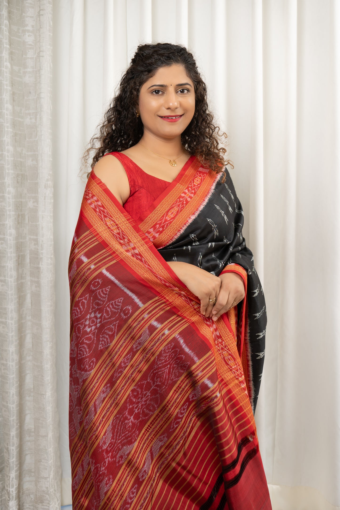 Odisha Handloom Single Ikkat Khandua Silk Saree - Black-Red