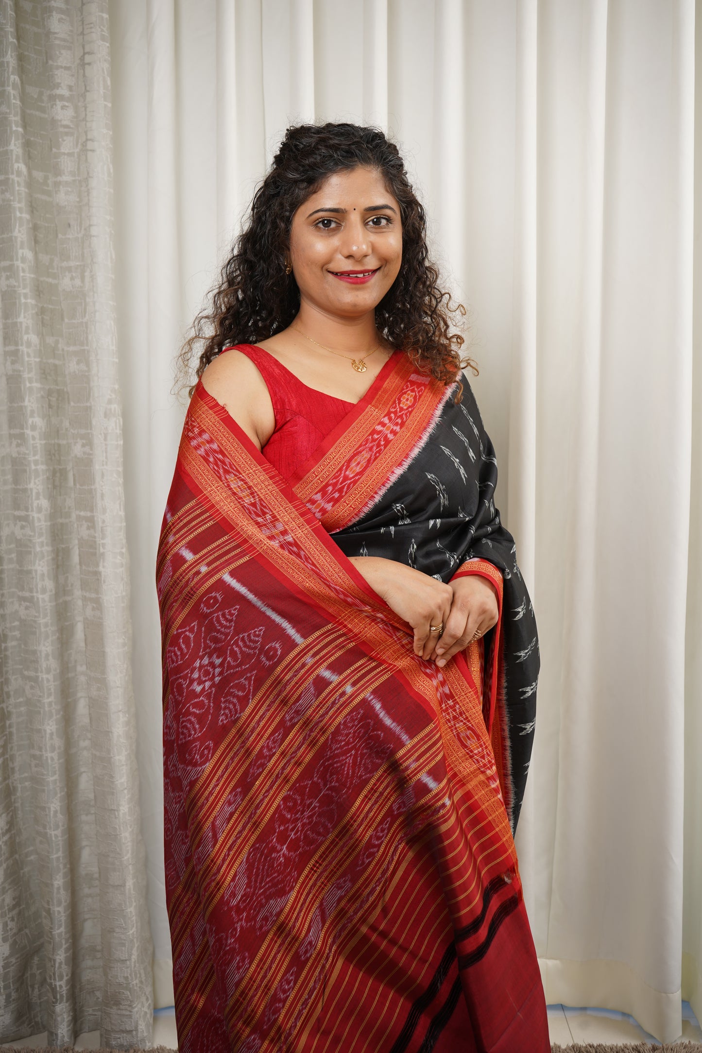 Odisha Handloom Single Ikkat Khandua Silk Saree - Black-Red