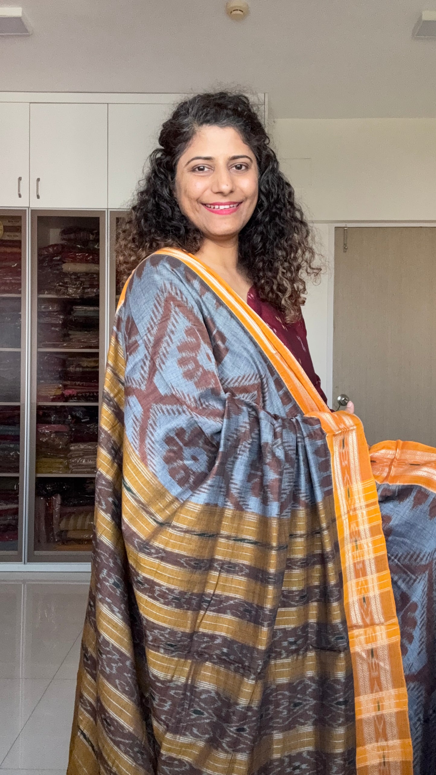 Odisha Ikkat Khandua Cotton Saree - Grey-Yellow