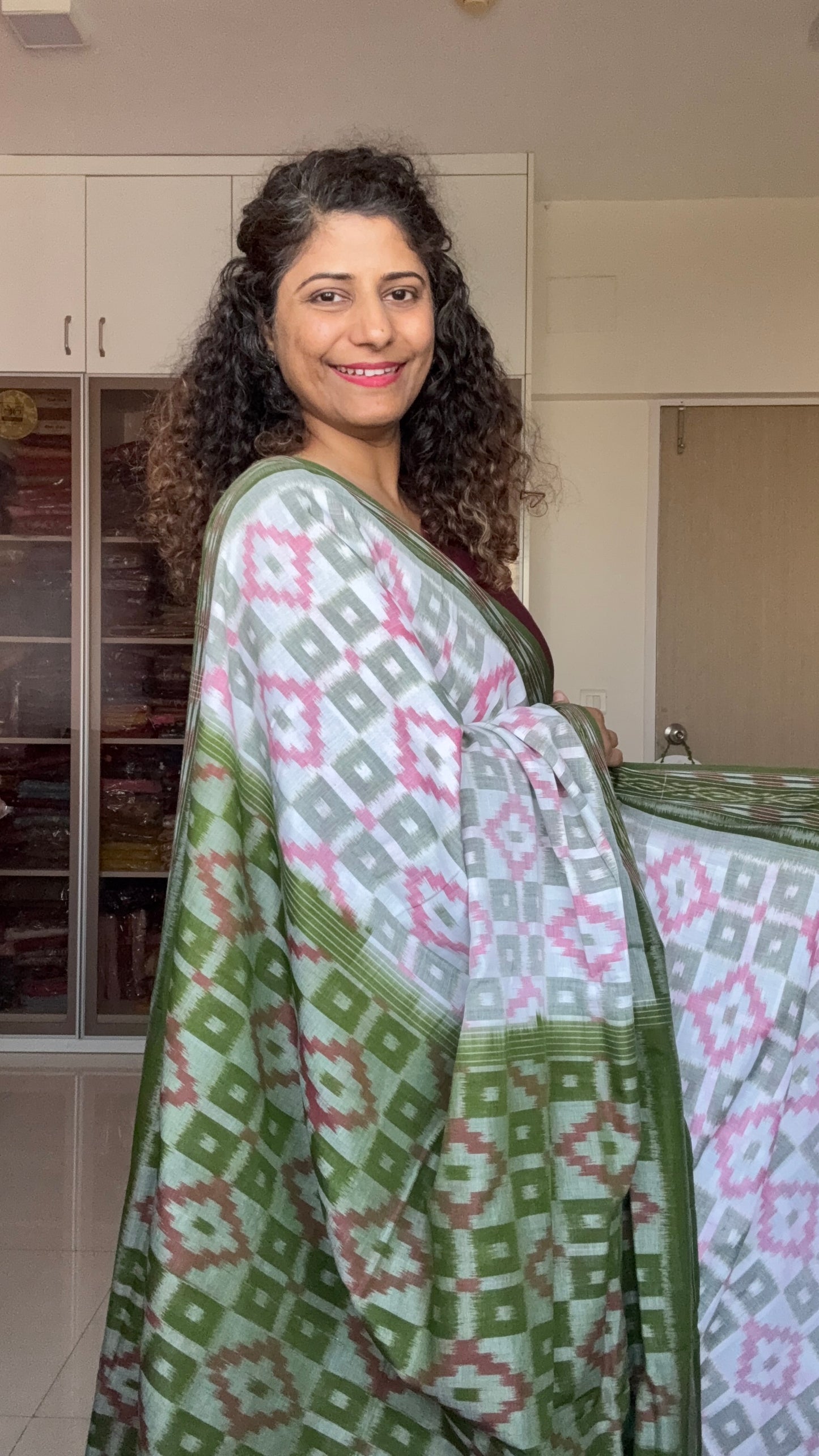 Odisha Ikkat Khandua Cotton Saree- White-Green