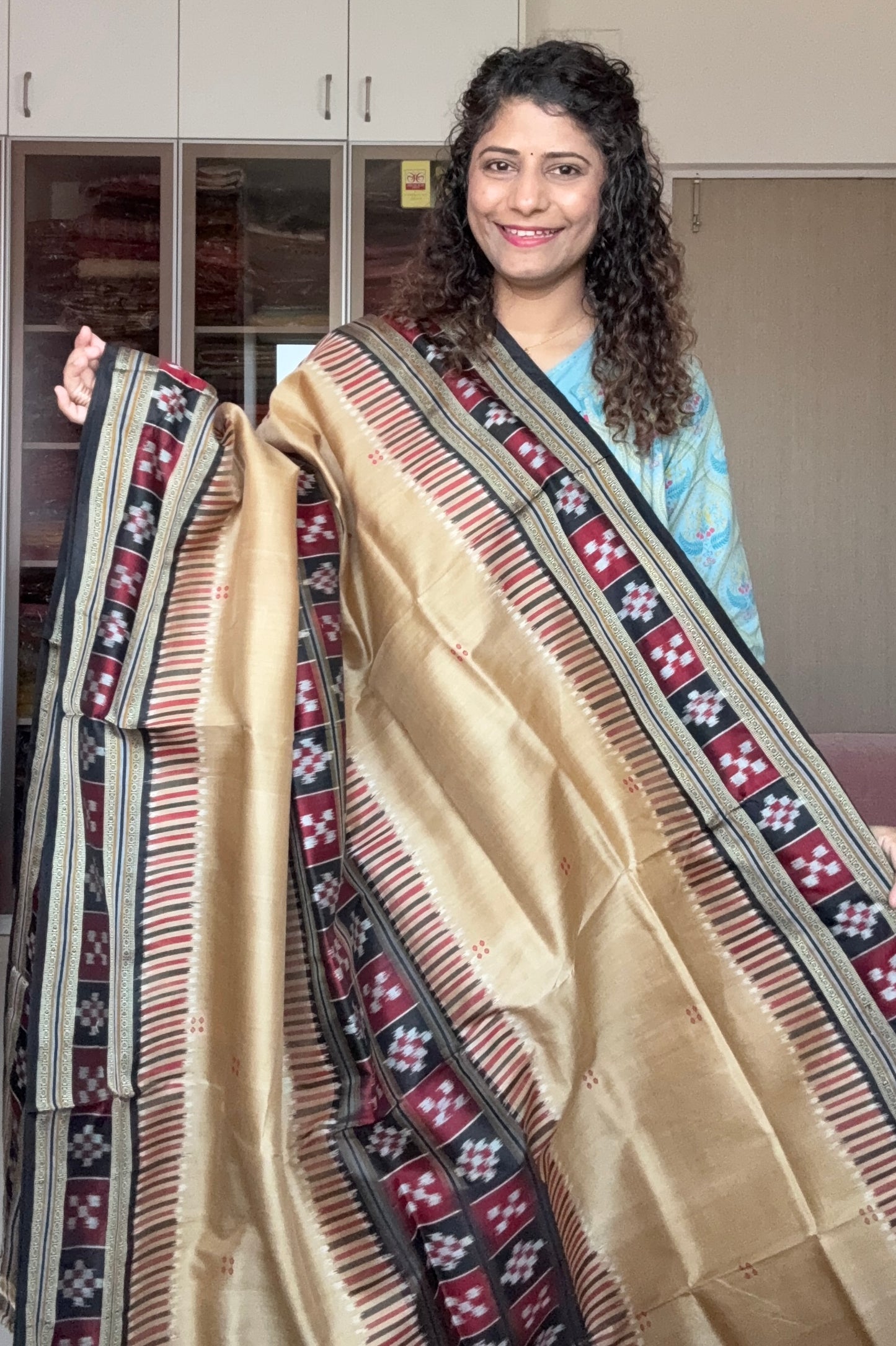 Pasapali Border Odisha Ikkat Khandua Pure Silk Saree- Gold