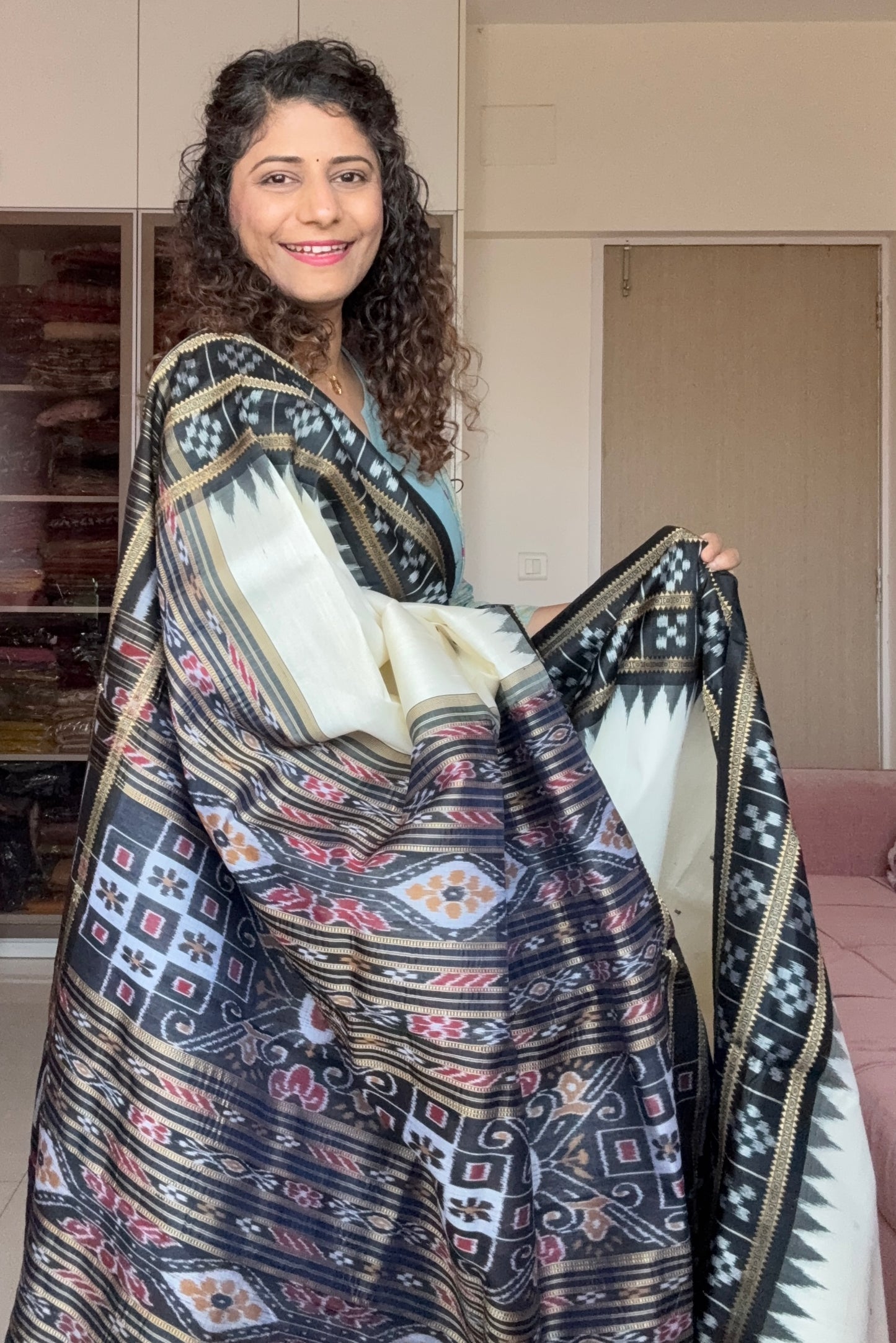 Pasapali Border Odisha Ikkat Pure Silk Saree-Off White