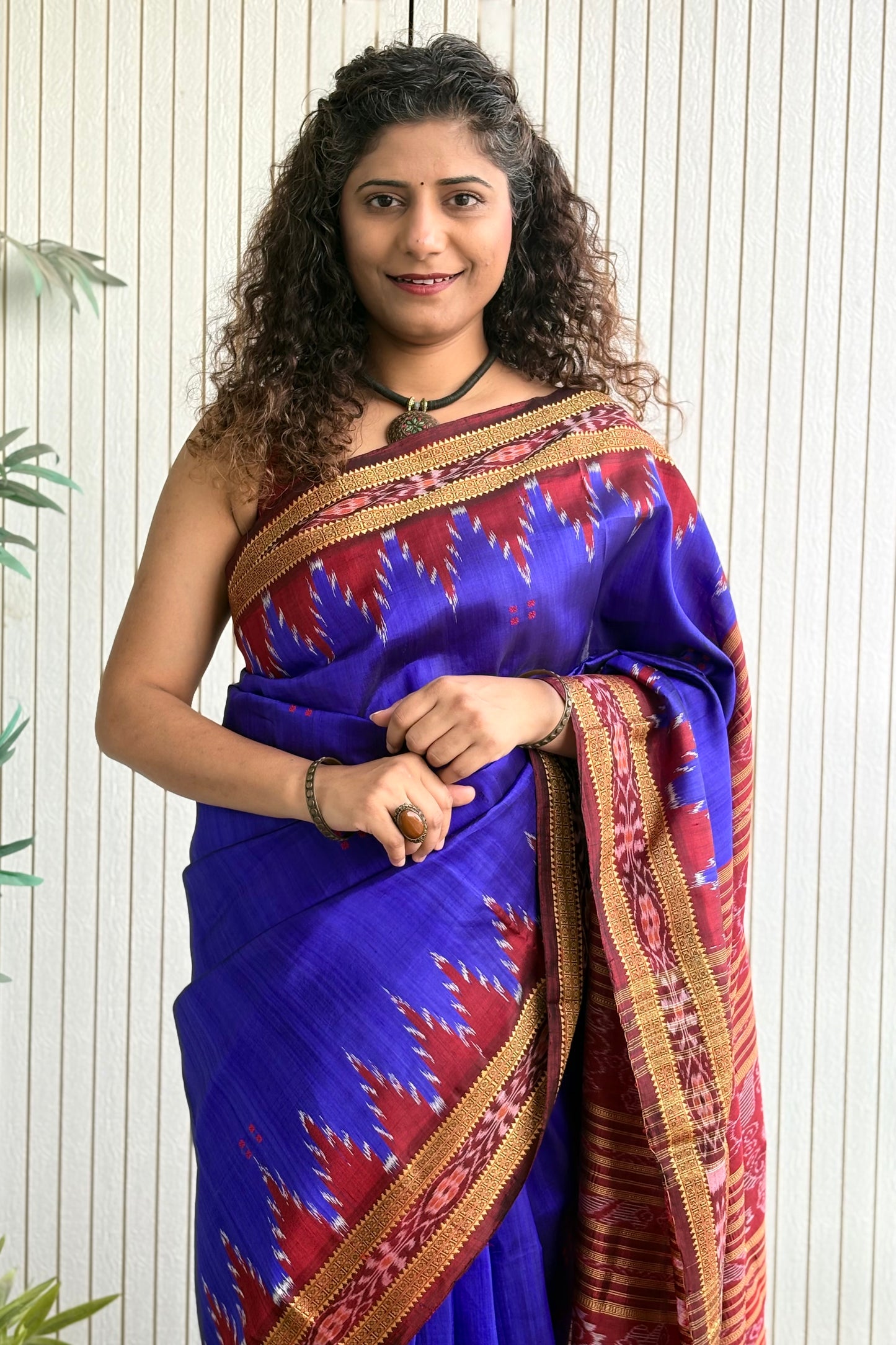 Odisha Ikkat Pure Khandua Silk Saree - Indigo