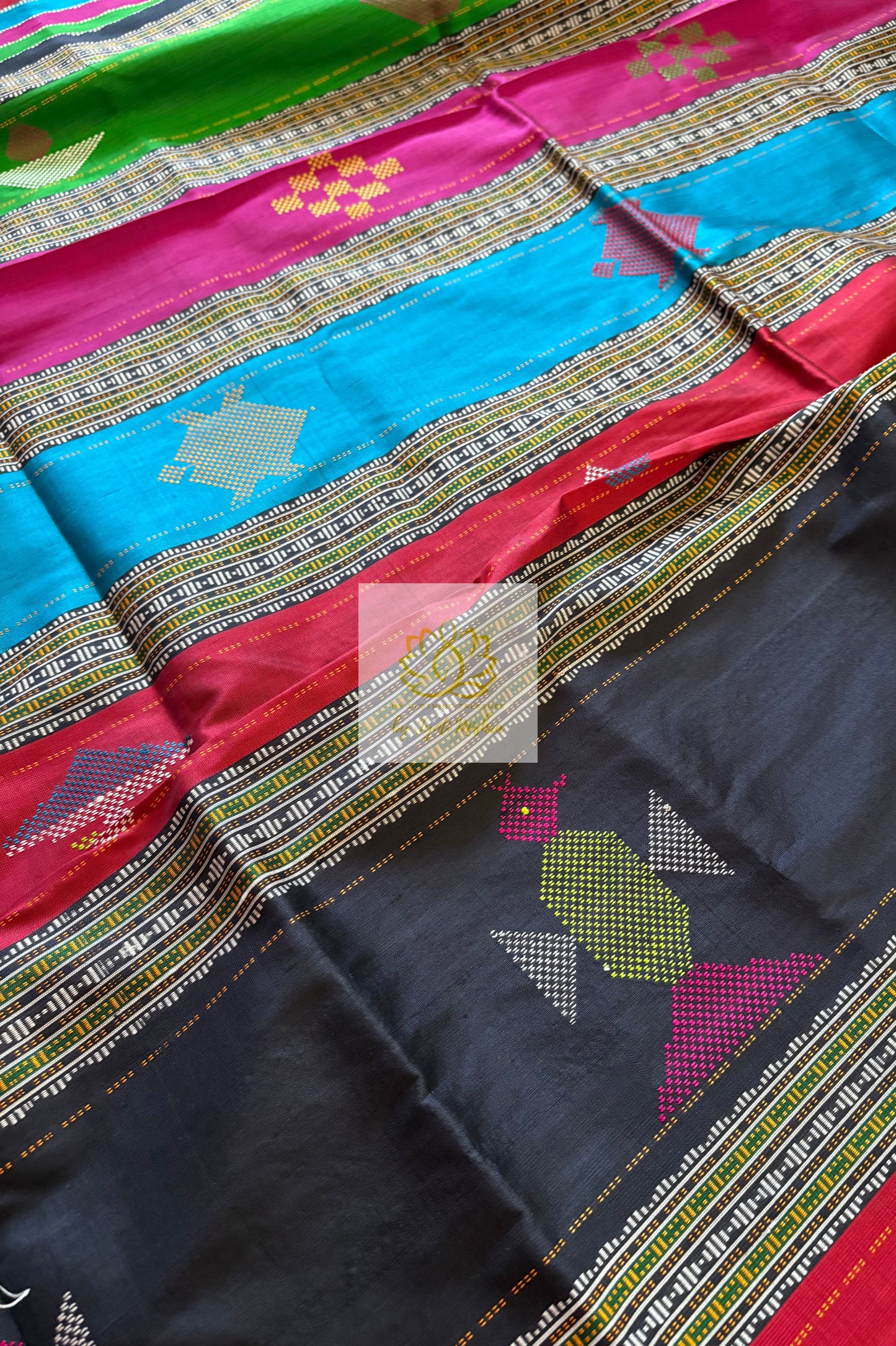 Exclusive Ganga Jamuna Border Double Pallu Berhampuri Pure Silk Patta Saree - Black Saree