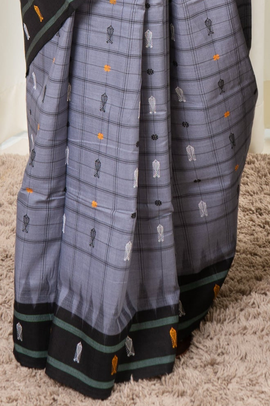 Exclusive Odisha Ikkat Hazaar Buti Cotton Saree- Grey