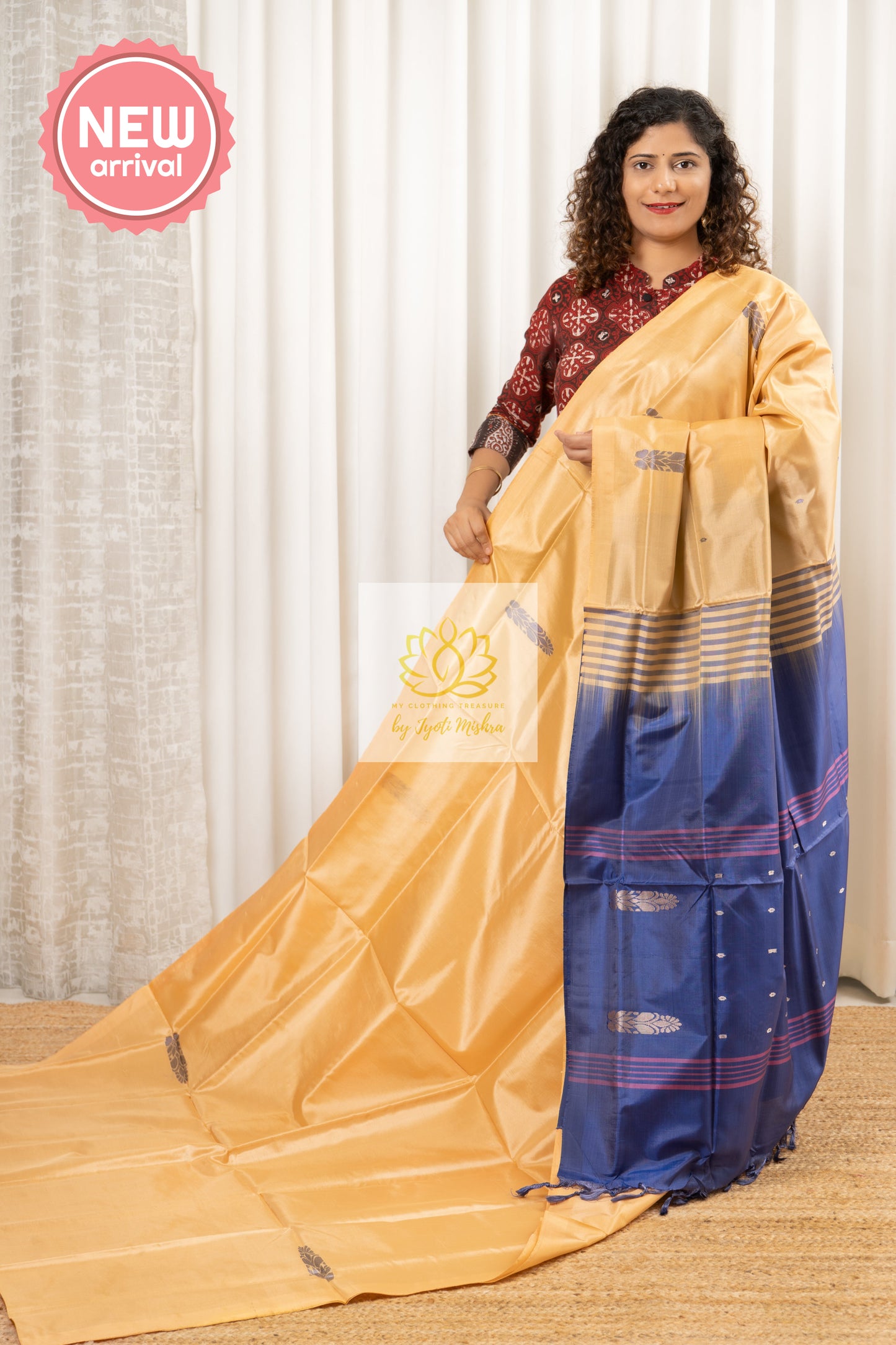 Handwoven Banana Pith Silk Saree With Blouse Piece Saree