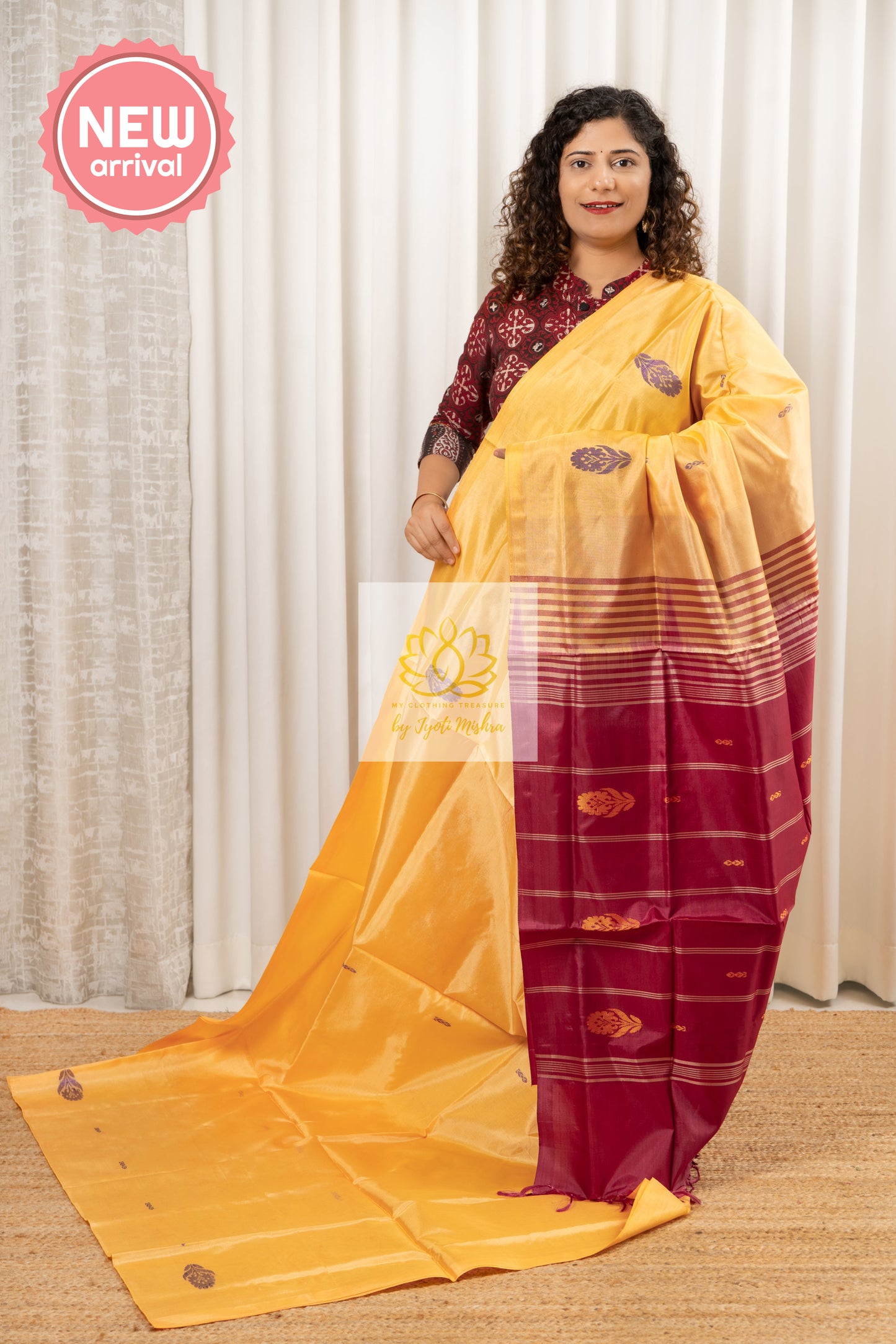 Handwoven Banana Pith Silk Saree With Blouse Piece Saree