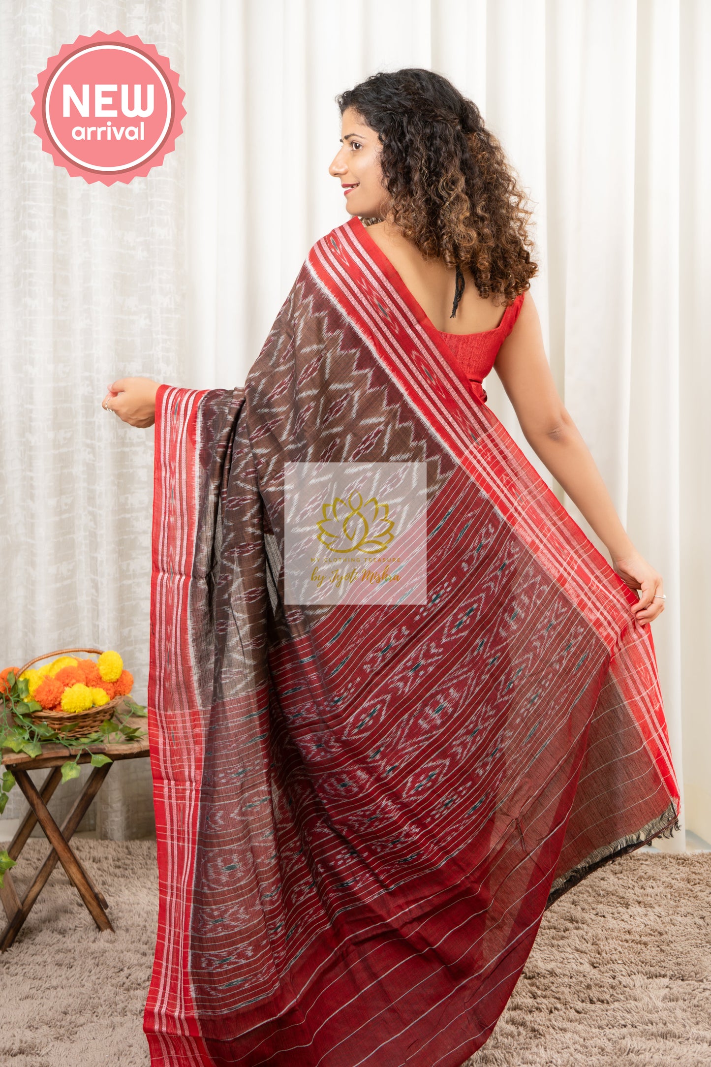 Odisha Ikkat Khandua Cotton Saree - Brown Red Saree