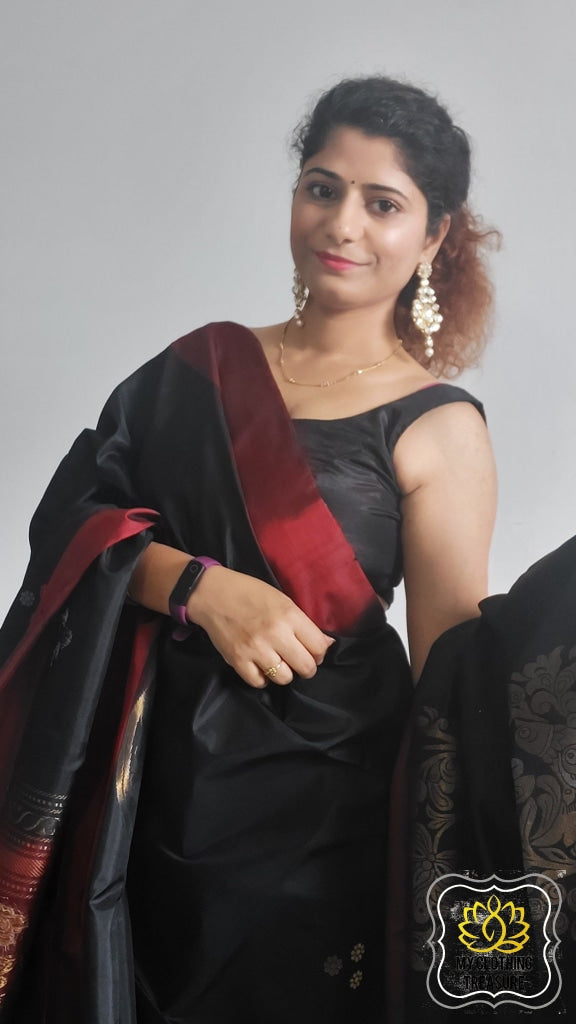Kanjivaram Soft Silk Saree- Black & Maroon