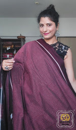Load image into Gallery viewer, Maroon Patteda Anchu Cotton Saree With Border
