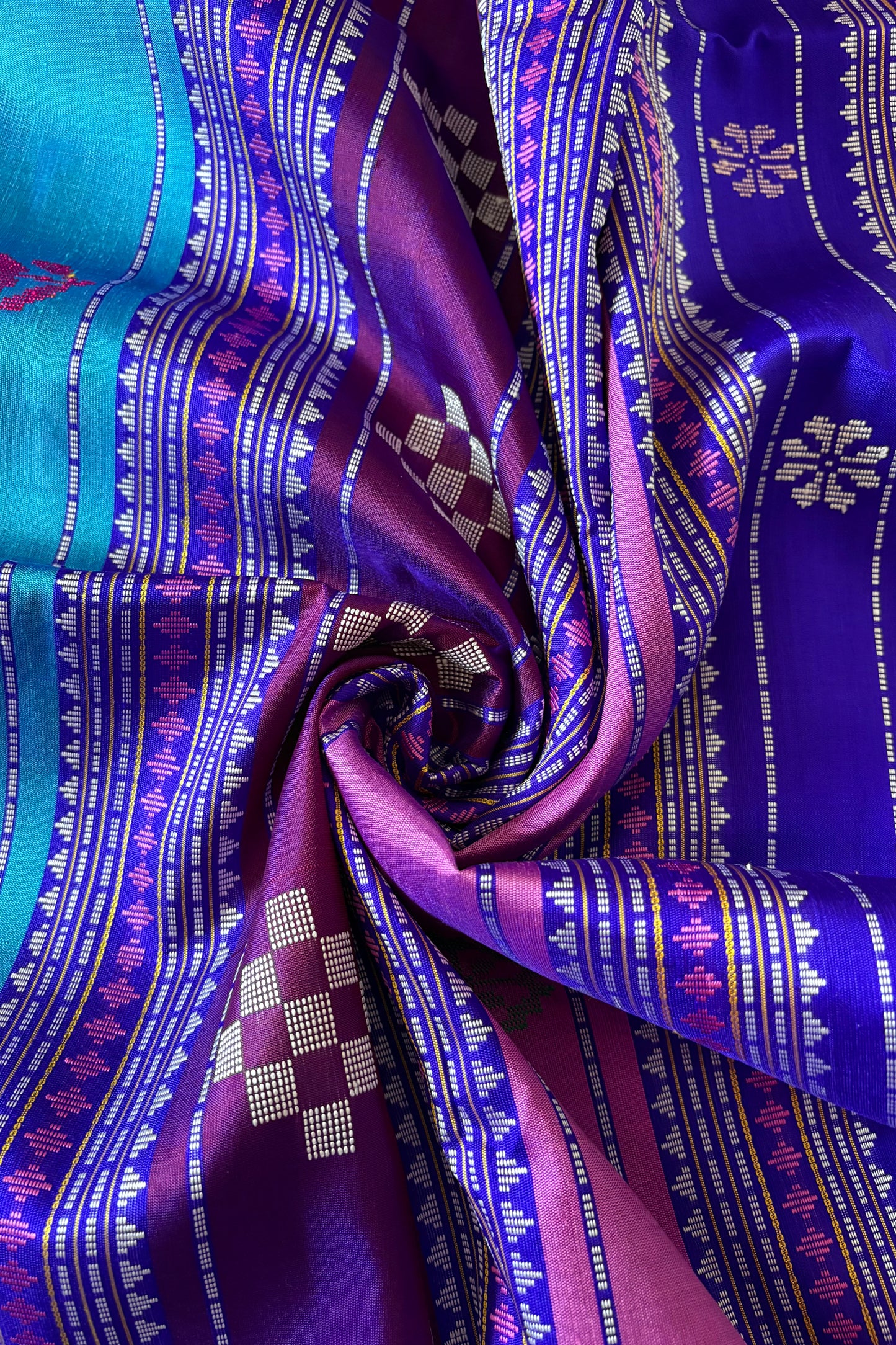 Exclusive Double Pallu Berhampuri Pure Silk Patta Saree - Pink & Purple