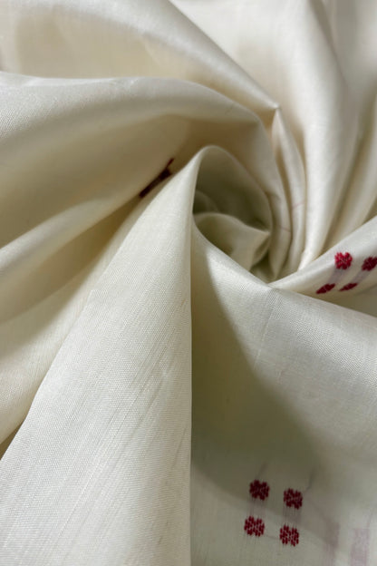 Pasapali Border Khandua Ikkat Silk Saree - Off White