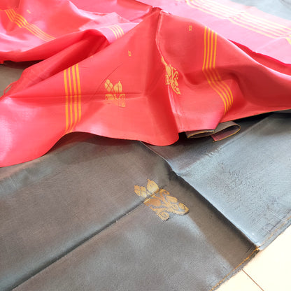 Handwoven Banana Pith Silk Saree- Grey & Pink