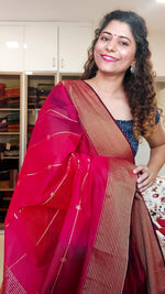 Load image into Gallery viewer, Maheshwari Silk Cotton Ombre Saree - Red
