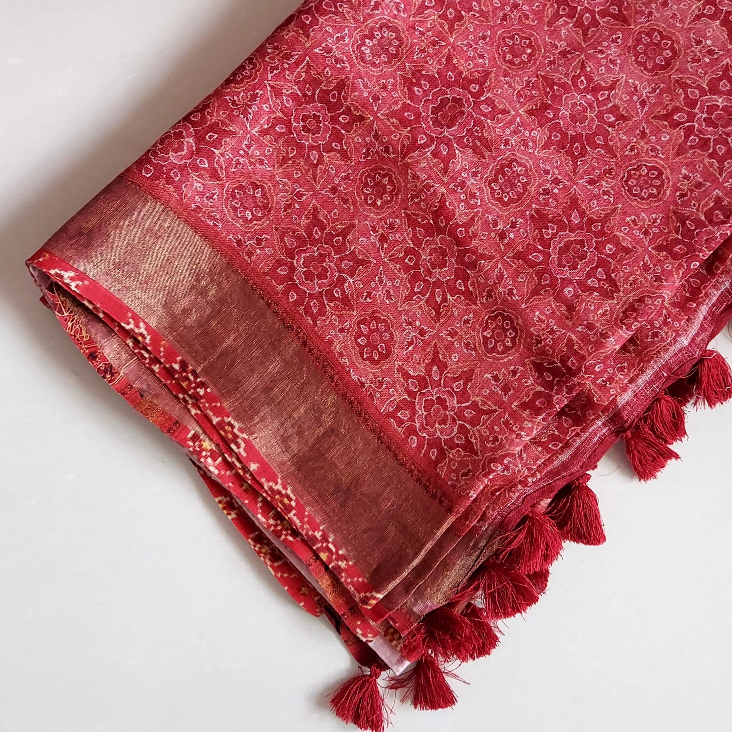 Pure Linen Digital Print Saree in Hues of Red