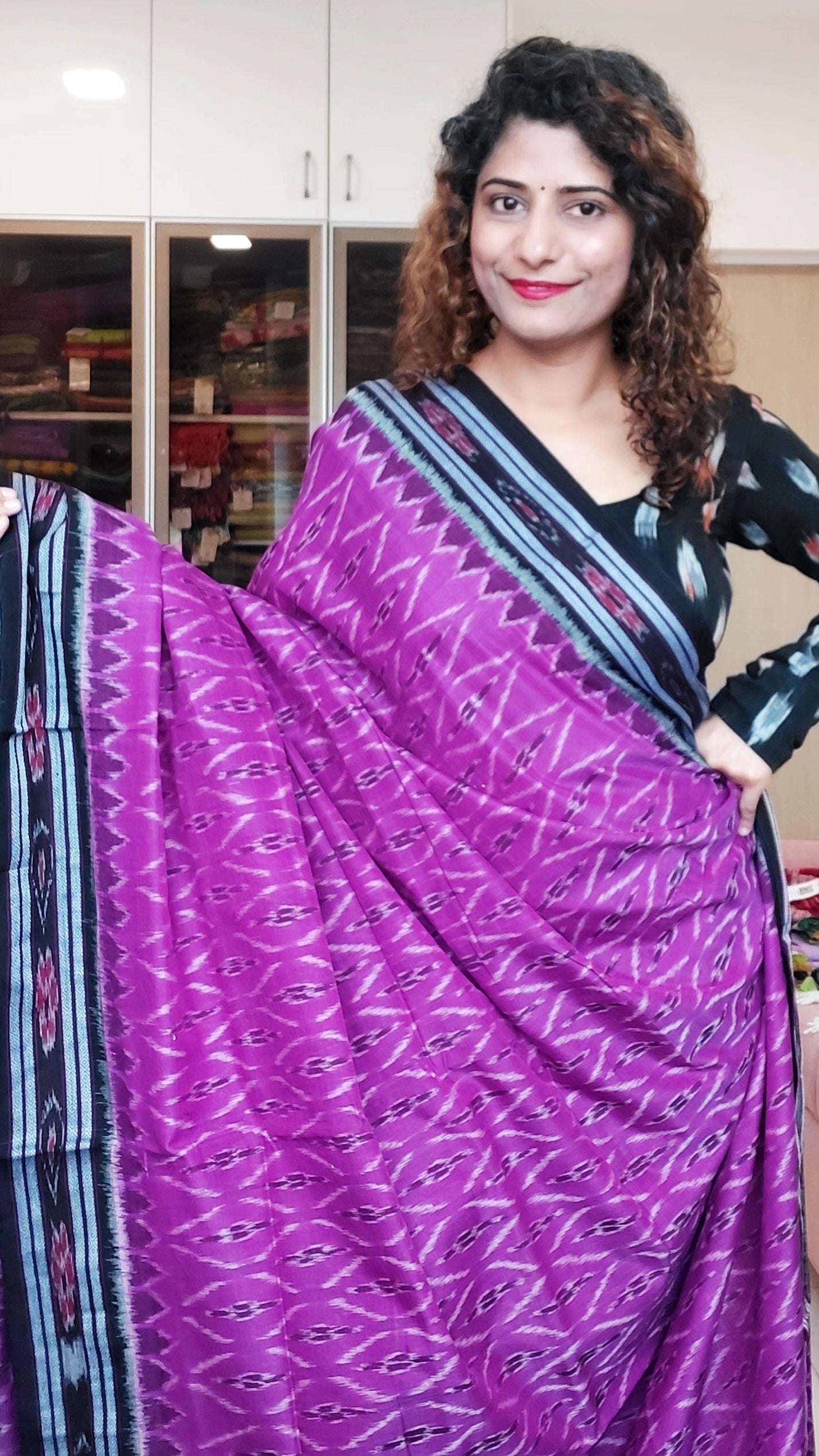 Odisha Ikkat Khandua Cotton Saree- Purple & Black 3