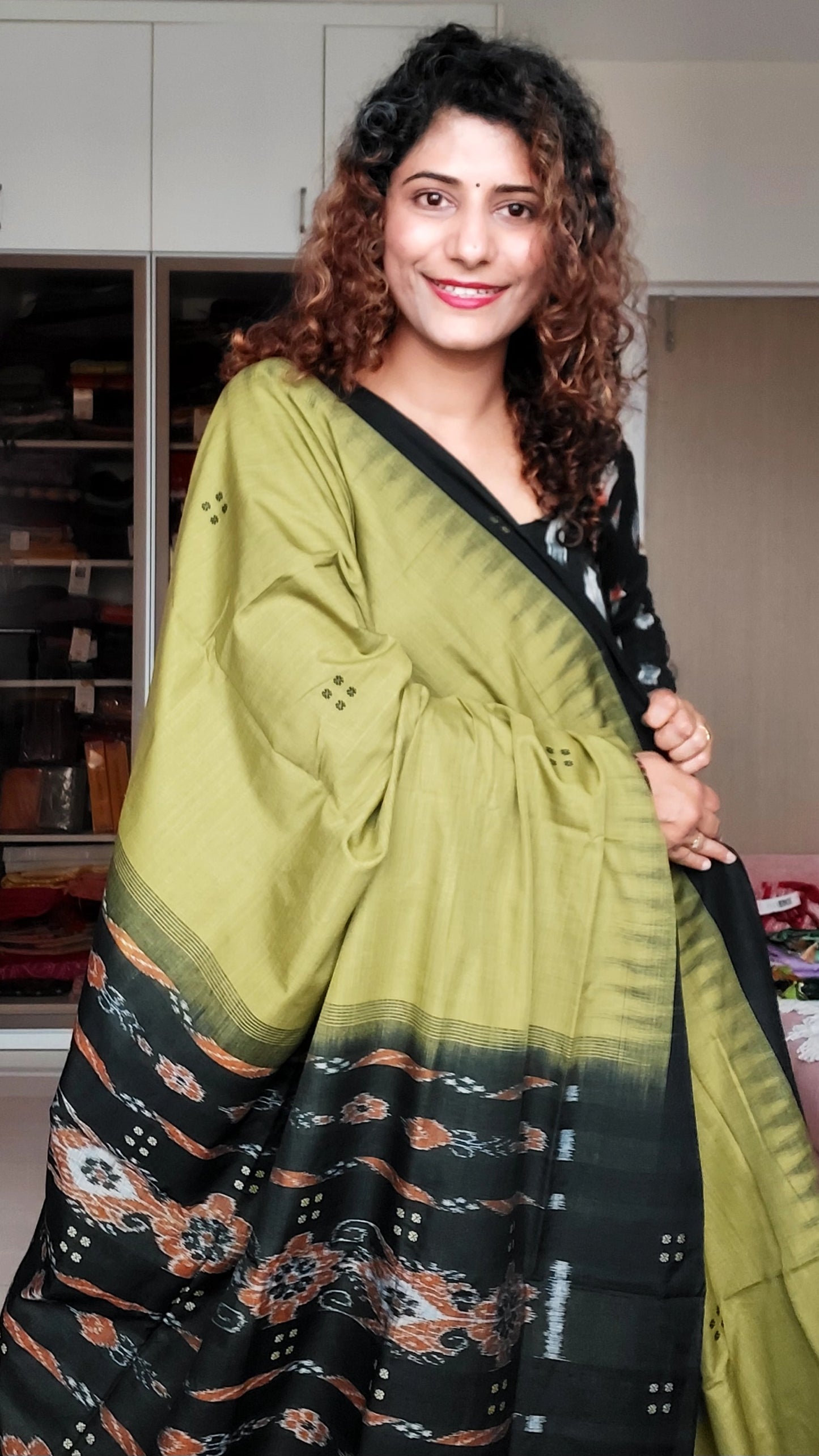 Ek Phulia Cotton Saree- Olive Black