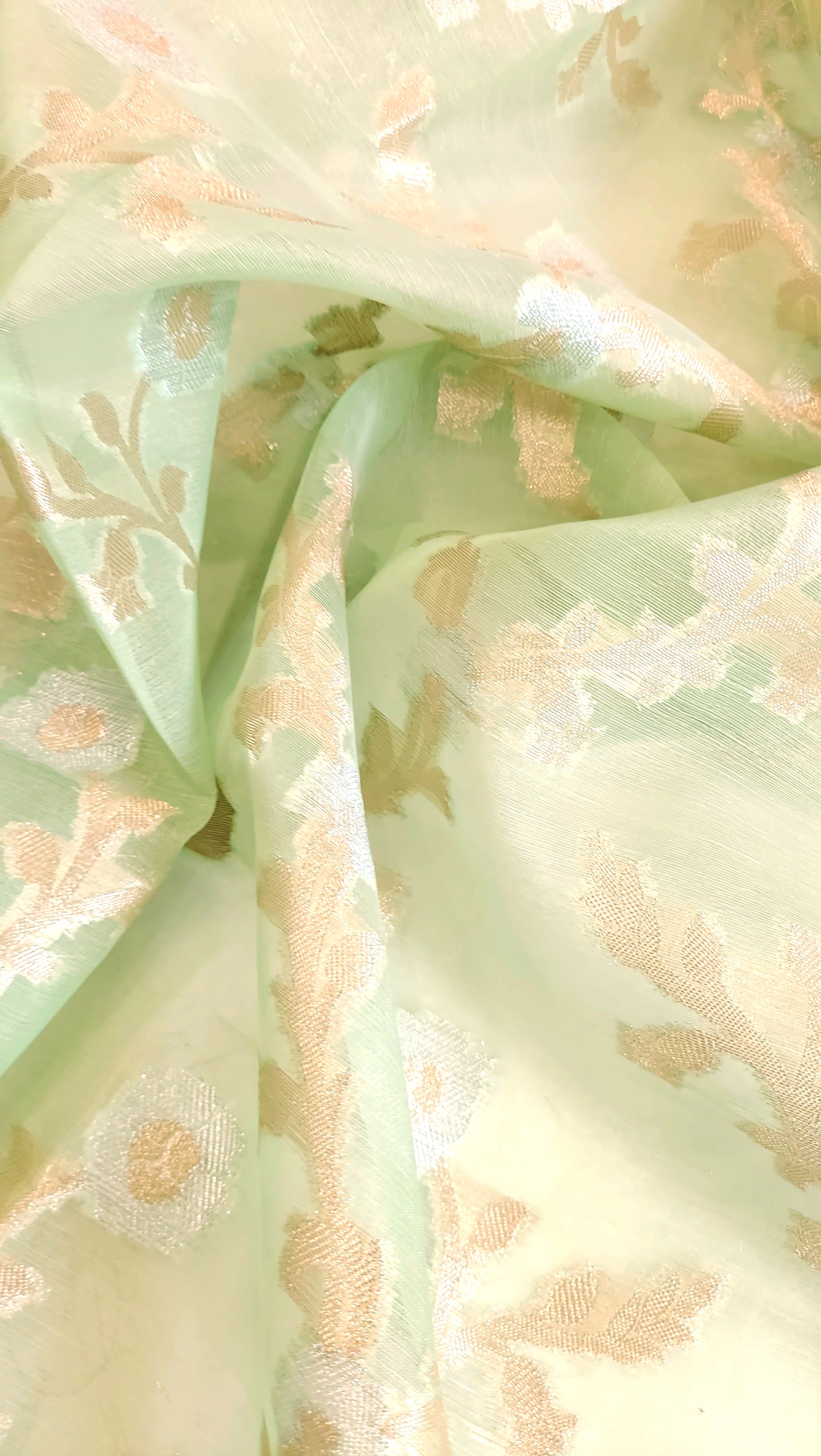 Semi Organza Banarasi Saree- Pista Green