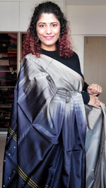 Load image into Gallery viewer, Handwoven Banana Pith Silk Saree- Beige Grey &amp; Navy
