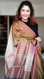 Load image into Gallery viewer, Handwoven Banana Pith Silk Saree- Antique Gold &amp; Tussar
