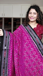 Load image into Gallery viewer, Odisha Ikkat Khandua Cotton Saree - Magenta Black
