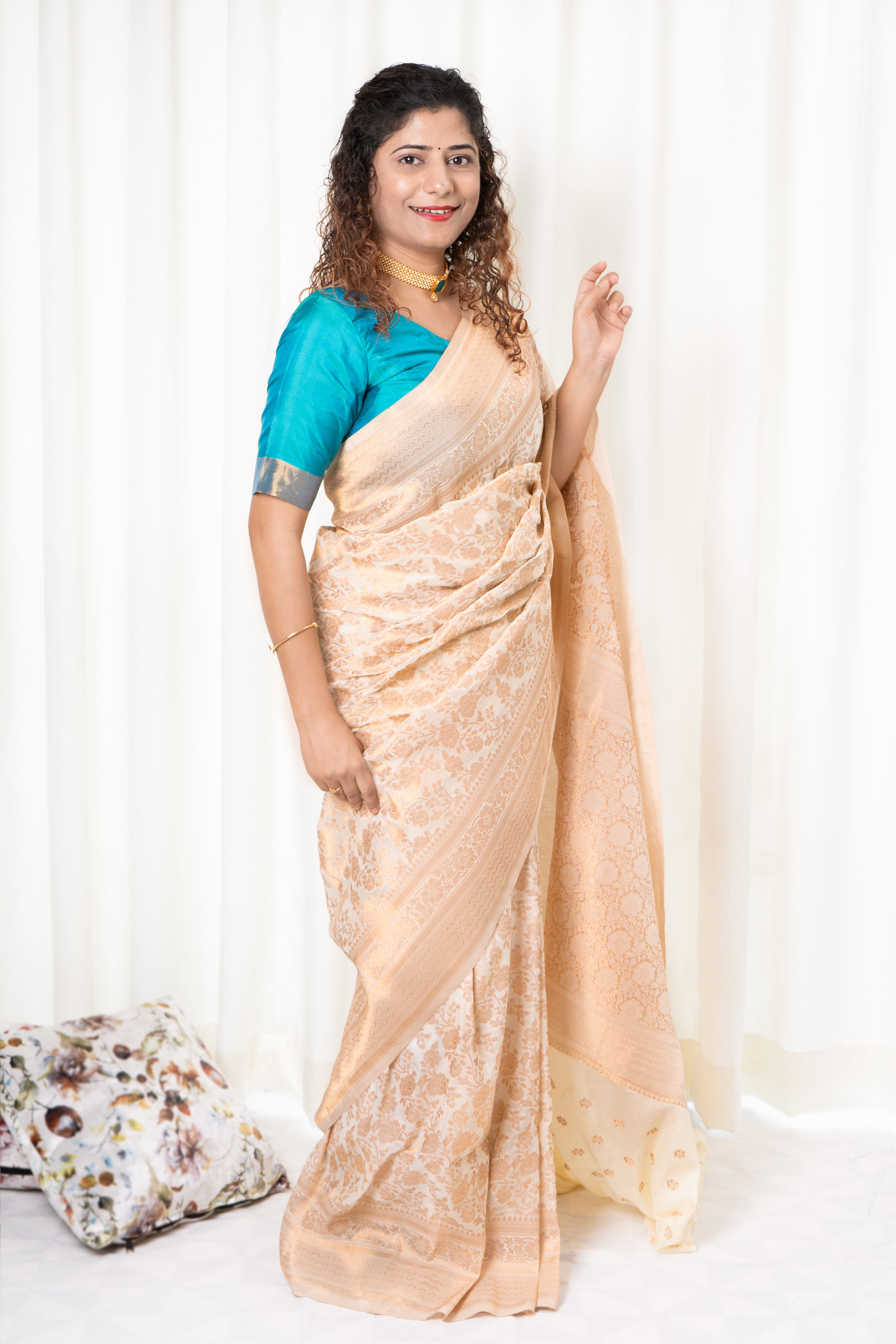 Banarasi Chiffon-Georgette Saree- Off White