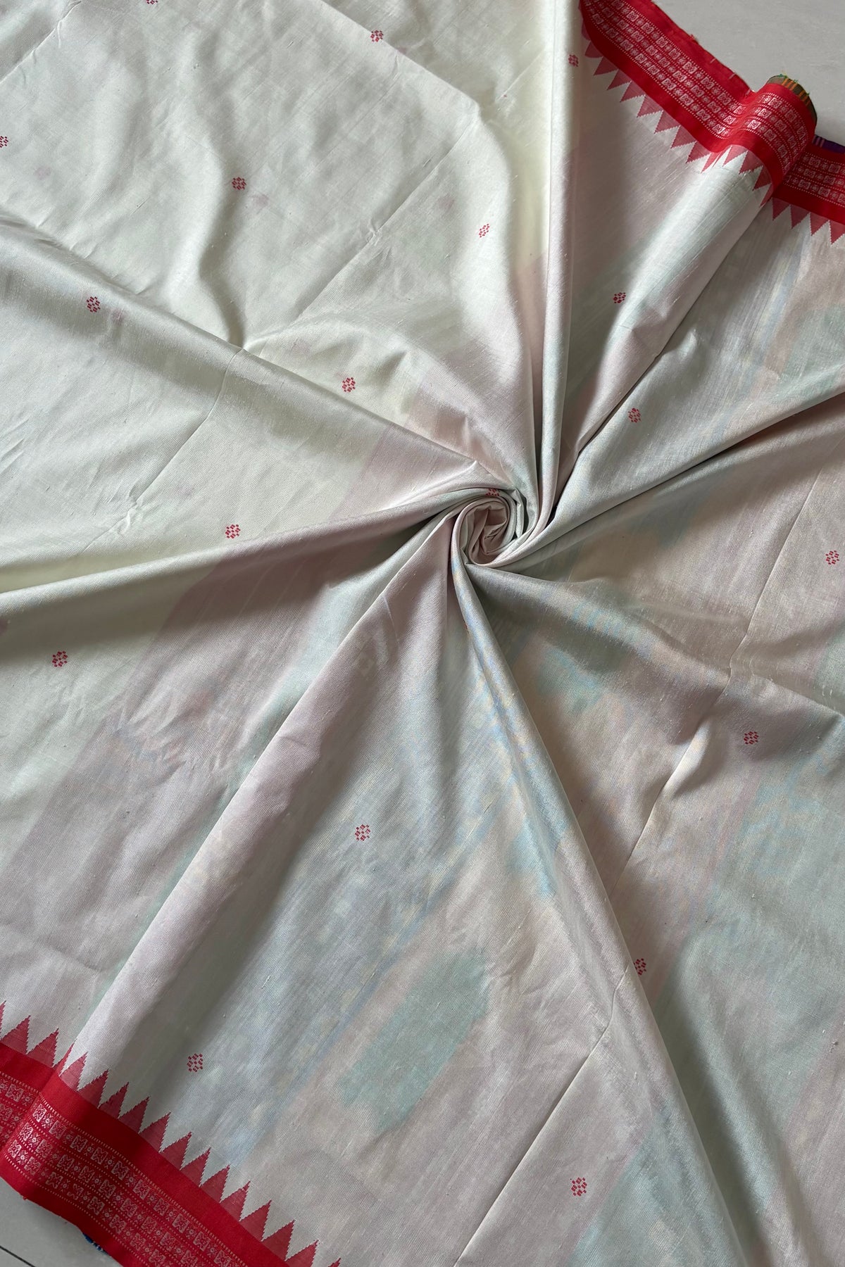 Exclusive Double Pallu Berhampuri Pure Silk Patta Saree - Off White & Red