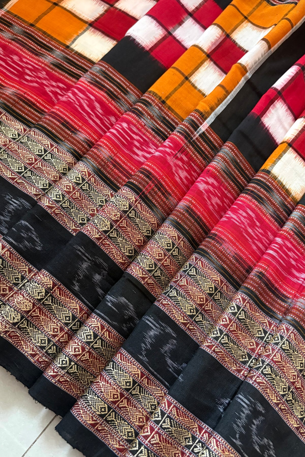 Sambalpuri Bichitrapuri Pure Cotton Saree: Black, Red & Orange