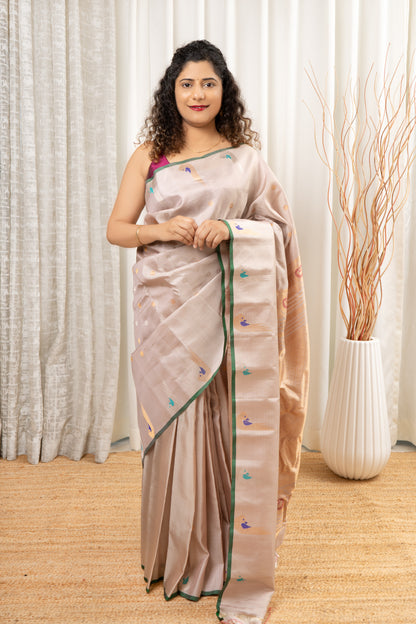 Handwoven Gadwal Pure Silk Saree - Sandy Beige