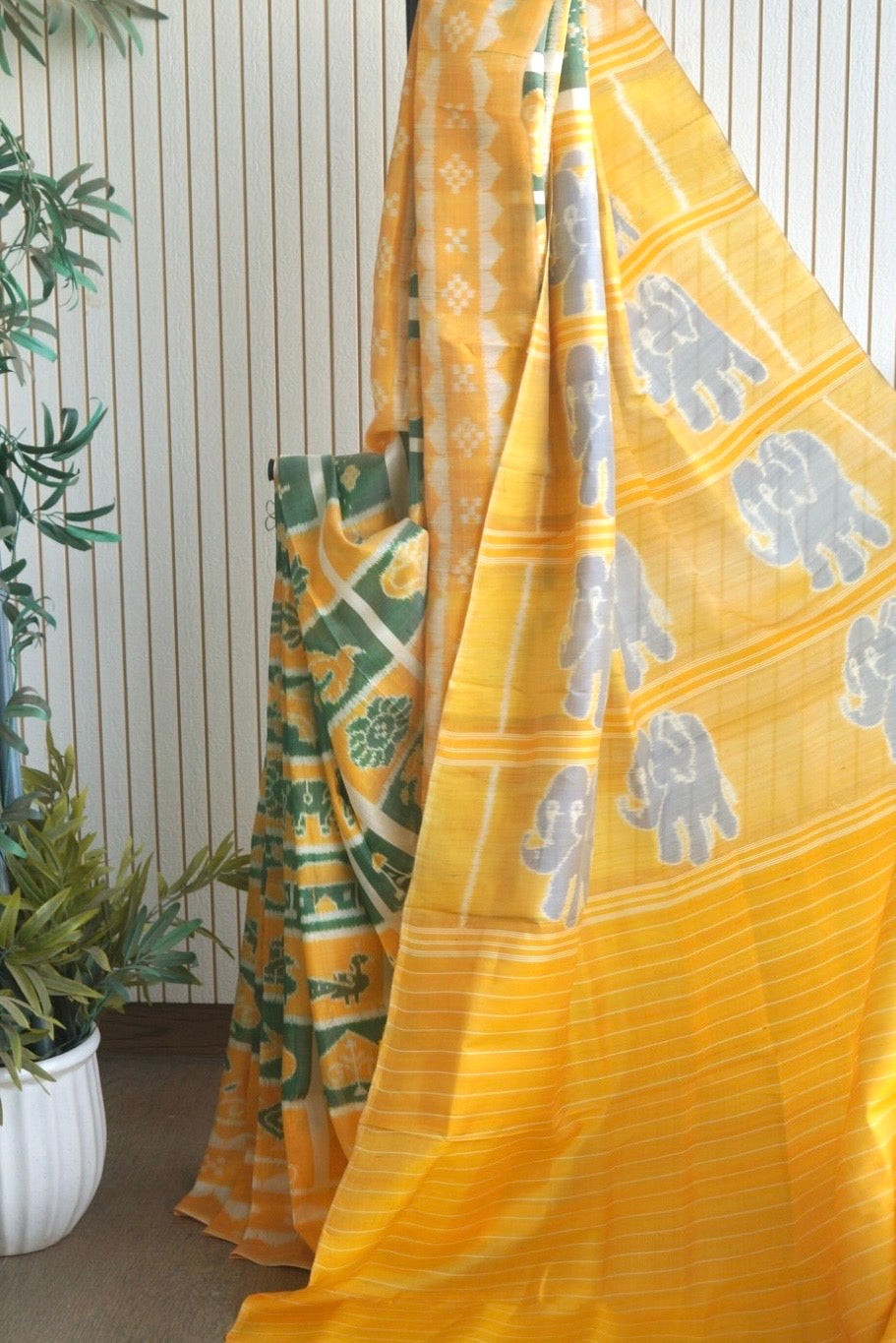 Exclusive Odisha Ikkat Nabakothi Pure Silk Saree- Pastel Yellow & Green