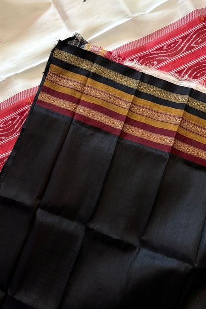 Exclusive Kathifera Odisha Ikkat Khandua Pure Silk Saree- White