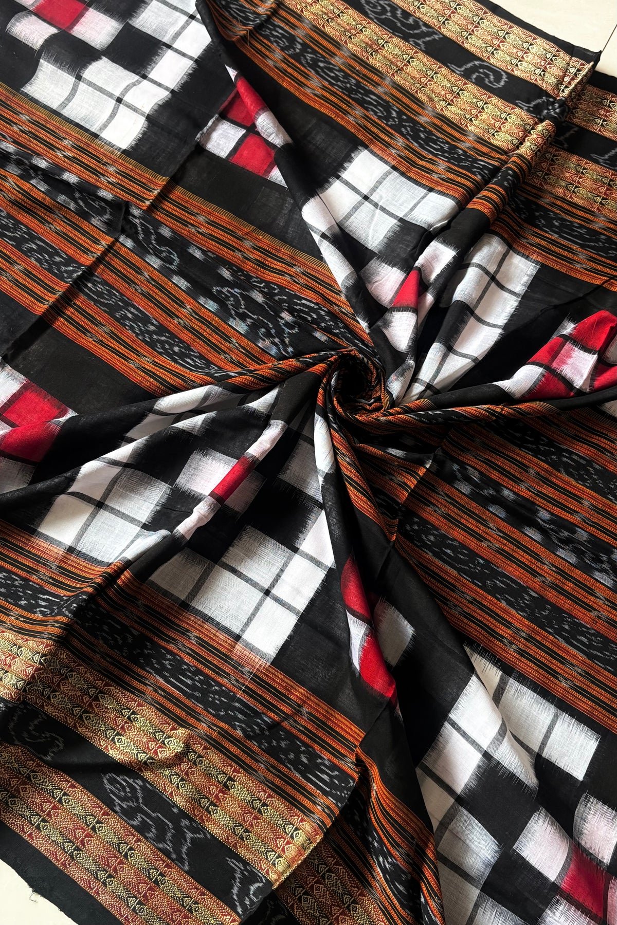 Sambalpuri Bichitrapuri Pure Cotton Saree: Black & White