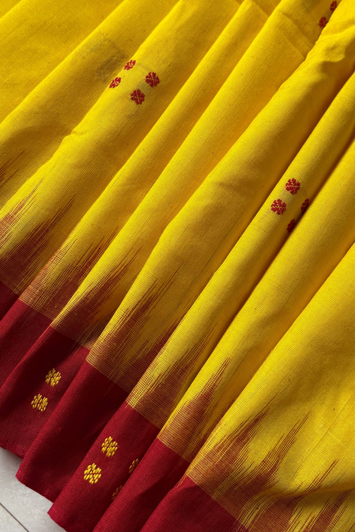 Ek Phulia Cotton Saree- Yellow & Red
