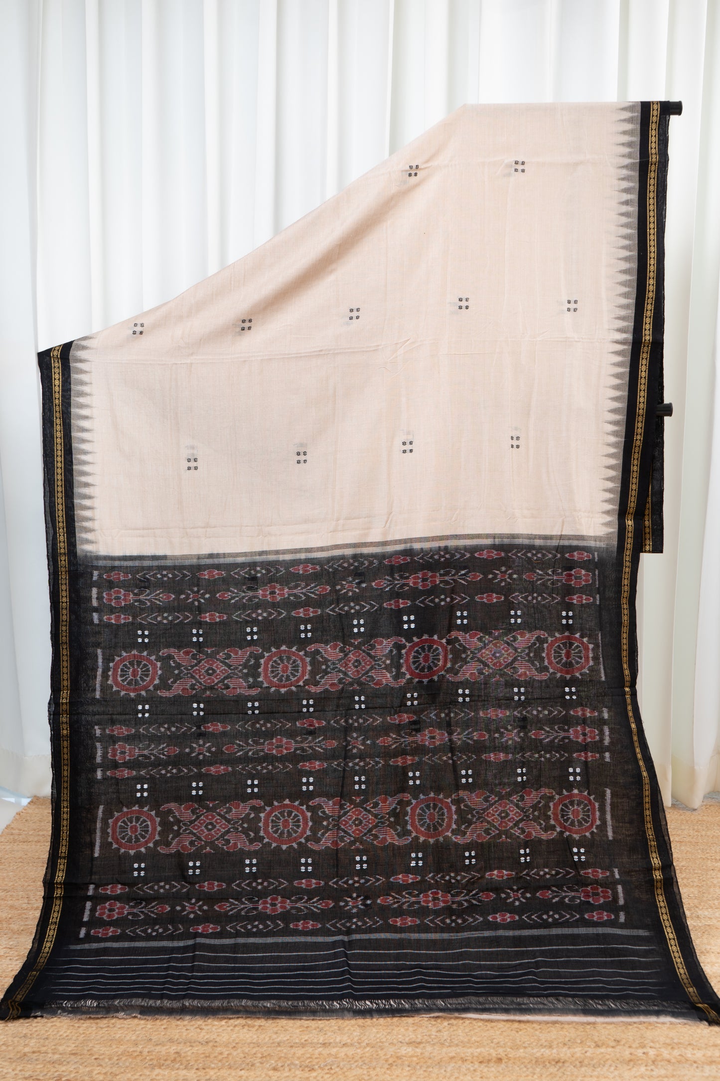 Ek Phulia Cotton Saree-Beige Black
