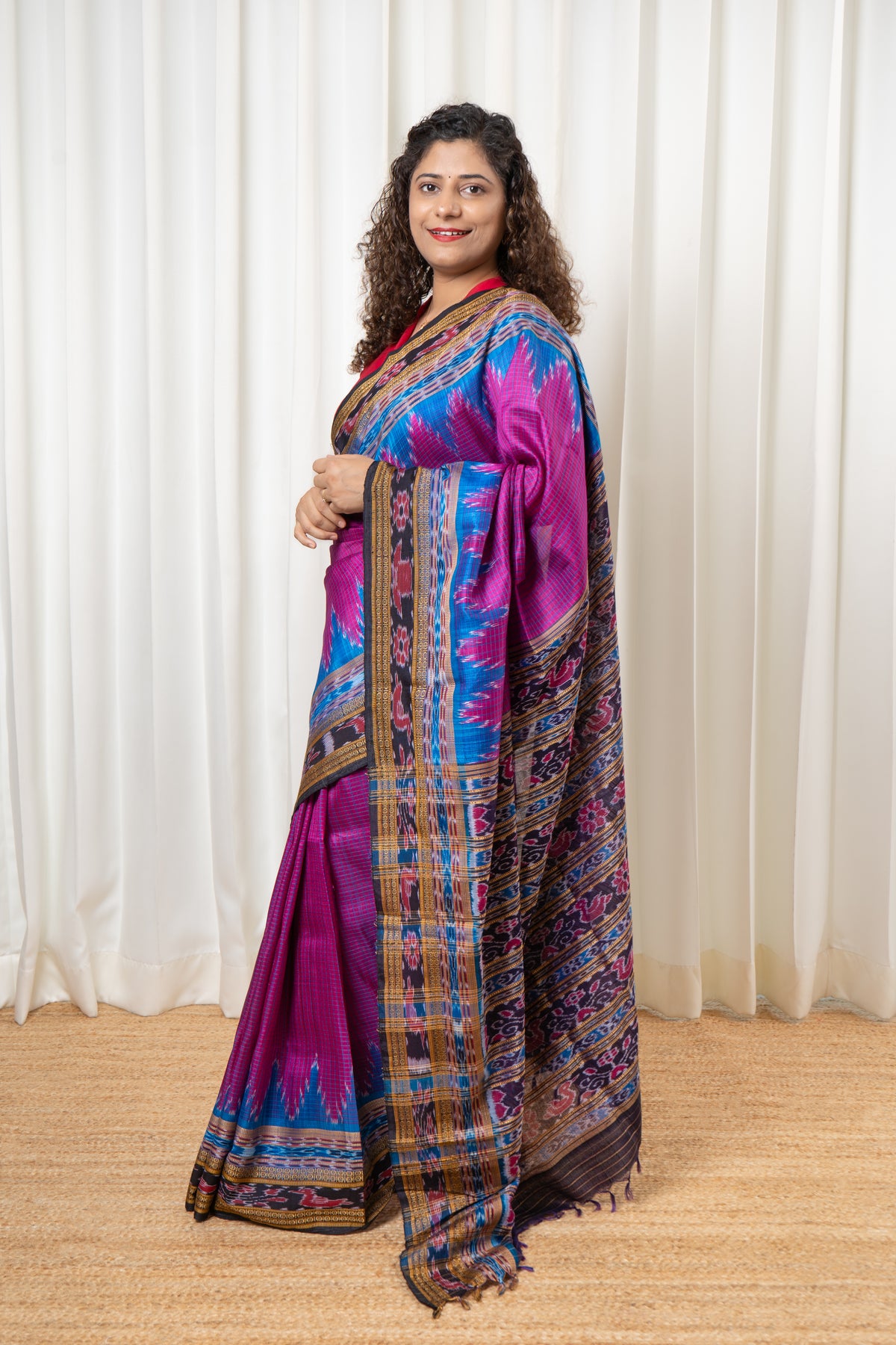 Sachipaar Khandua Silk Saree: Magenta