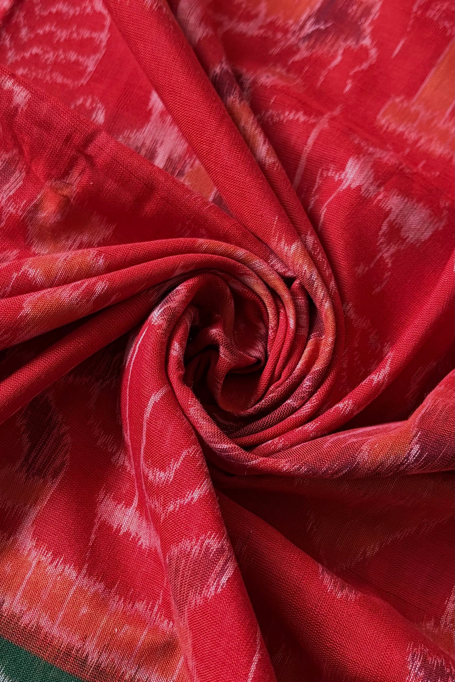 Exclusive Curvilinear Sambalpuri Ikkat Pure Cotton Saree : Red & Green
