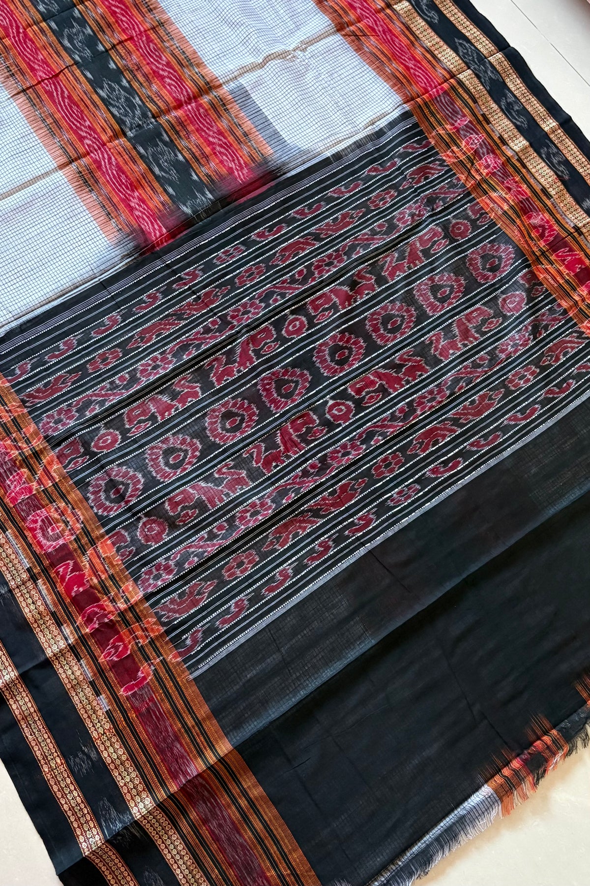 Sambalpuri Sachipar Pure Cotton Saree: White