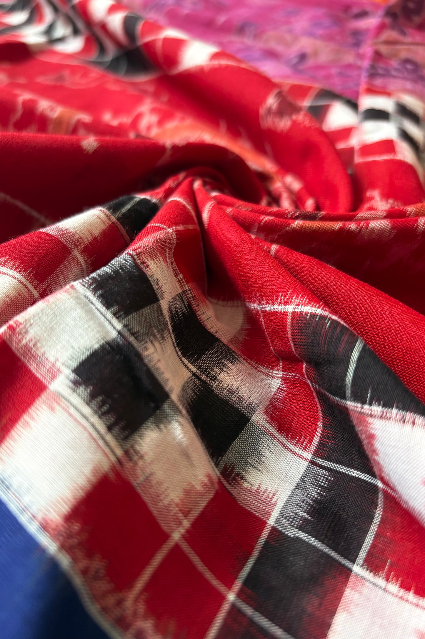 Exclusive Curvilinear Sambalpuri Ikkat Pure Cotton Saree