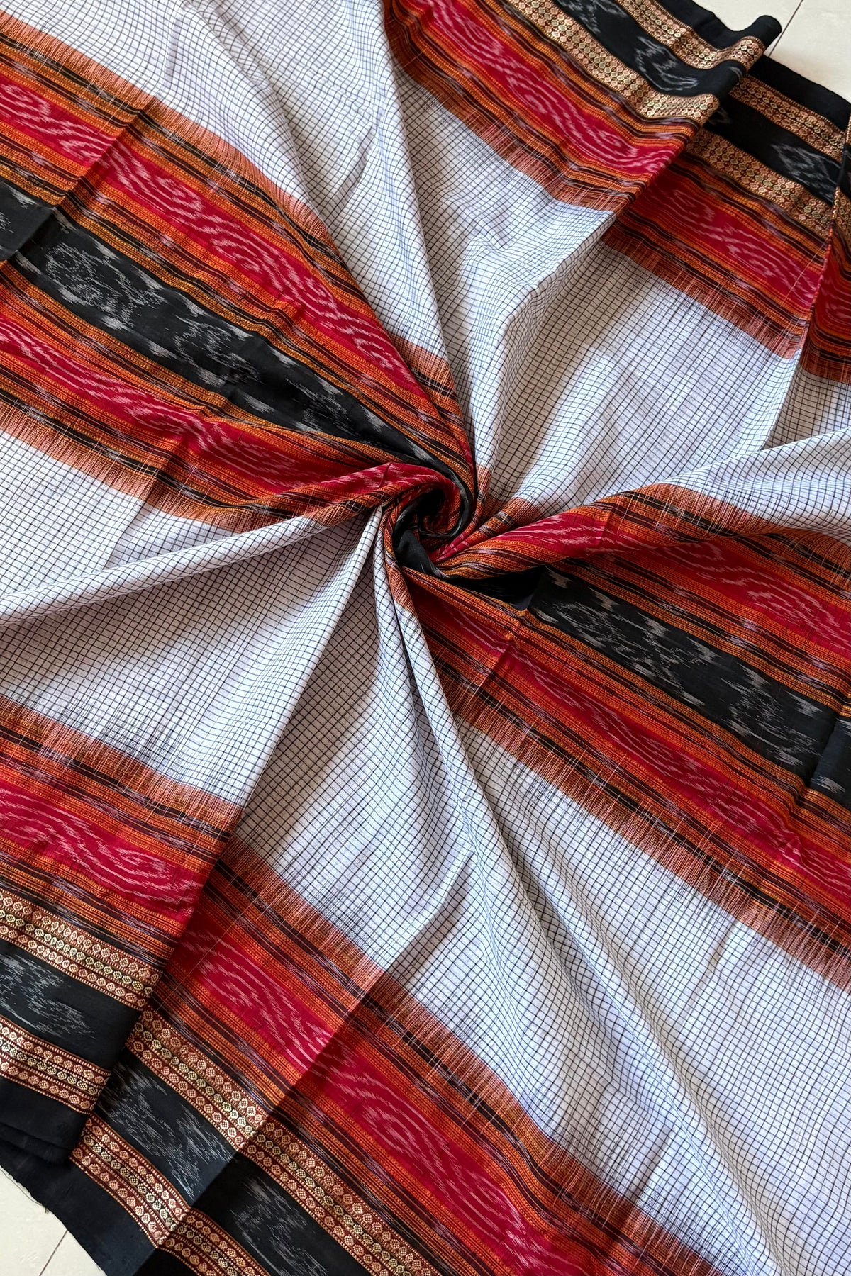 Sambalpuri Sachipar Pure Cotton Saree: White