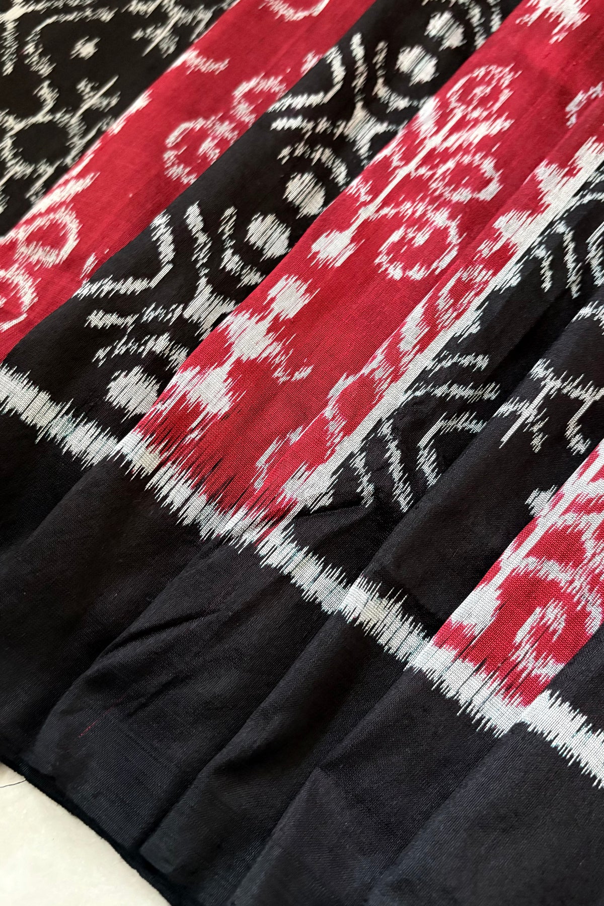 Exclusive Odisha Ikkat Nuapatna Silk Saree - Red & Black