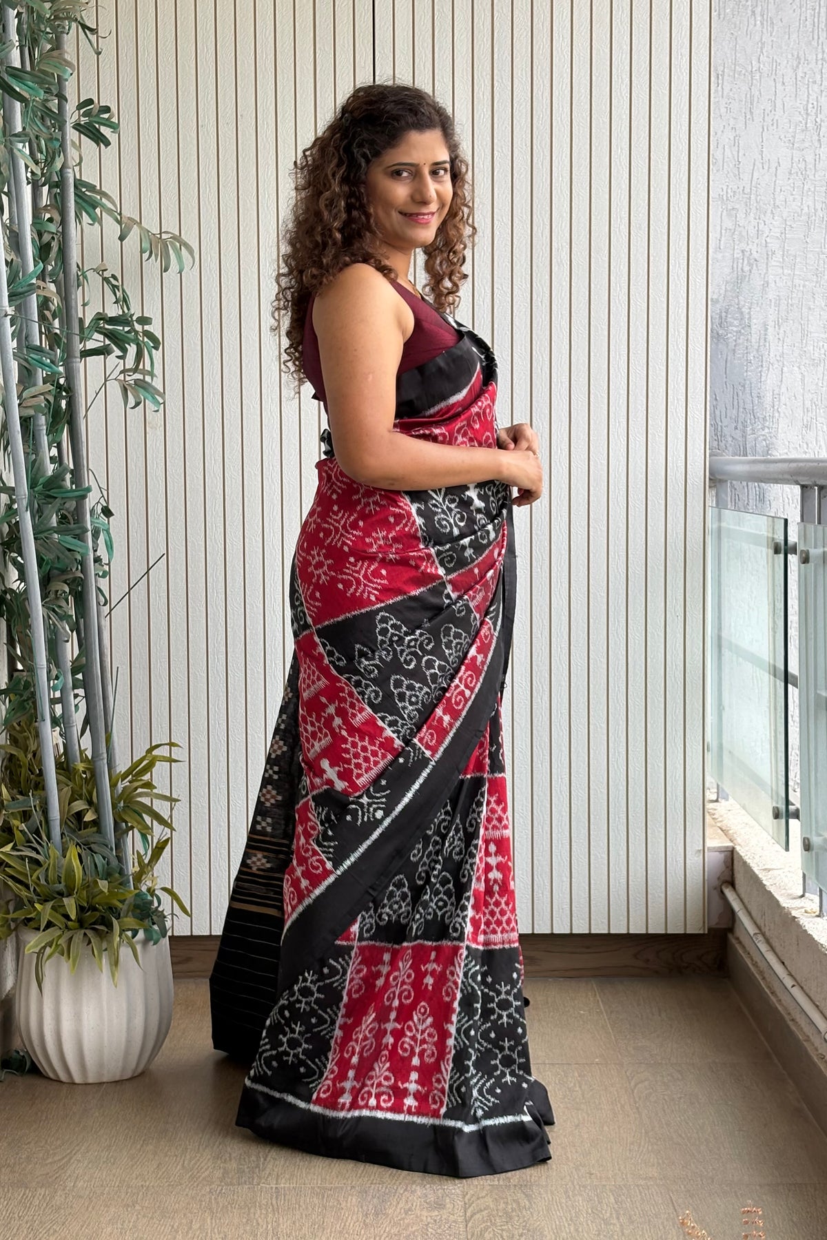 Exclusive Odisha Ikkat Nuapatna Silk Saree - Red & Black