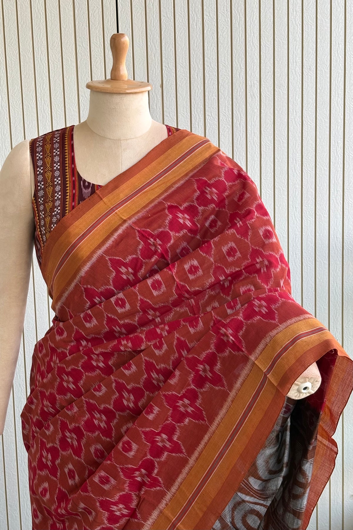 Odisha Ikkat Khandua Cotton Saree - Maroon-Brown