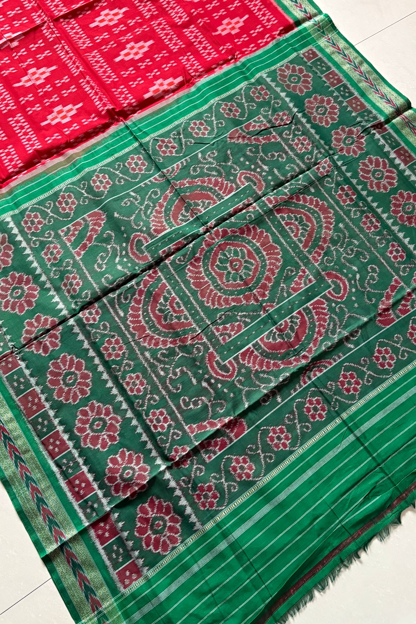 Odisha Ikkat Khandua Cotton Saree - Red & Green