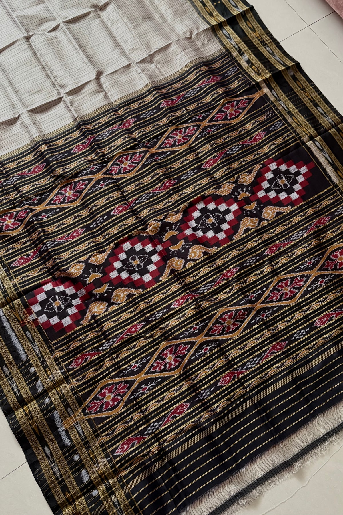 Odisha Ikkat Nuapatna Silk Saree - Silver Grey