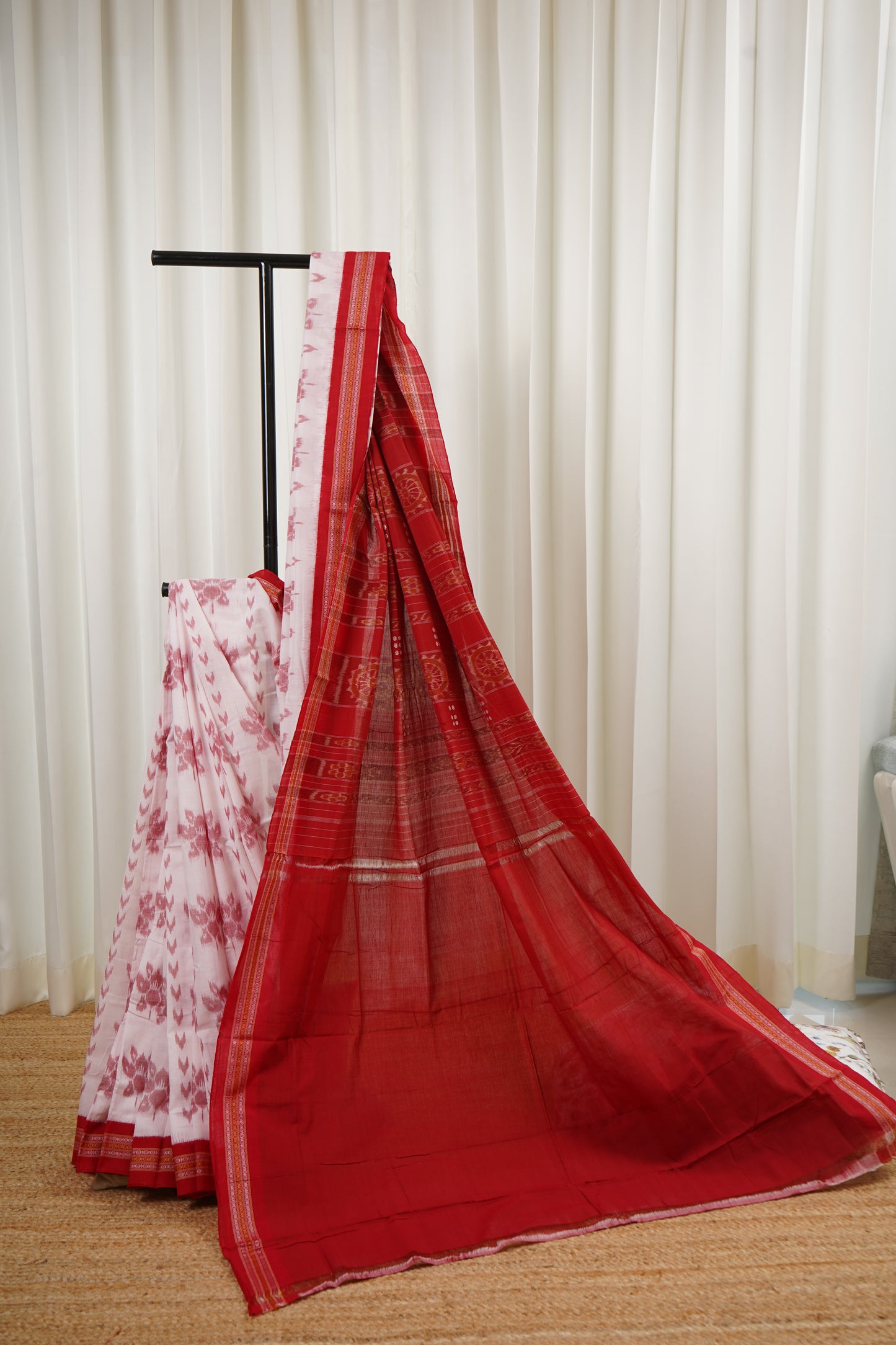Exclusive Odisha Ikkat Khandua Cotton Saree - White Red