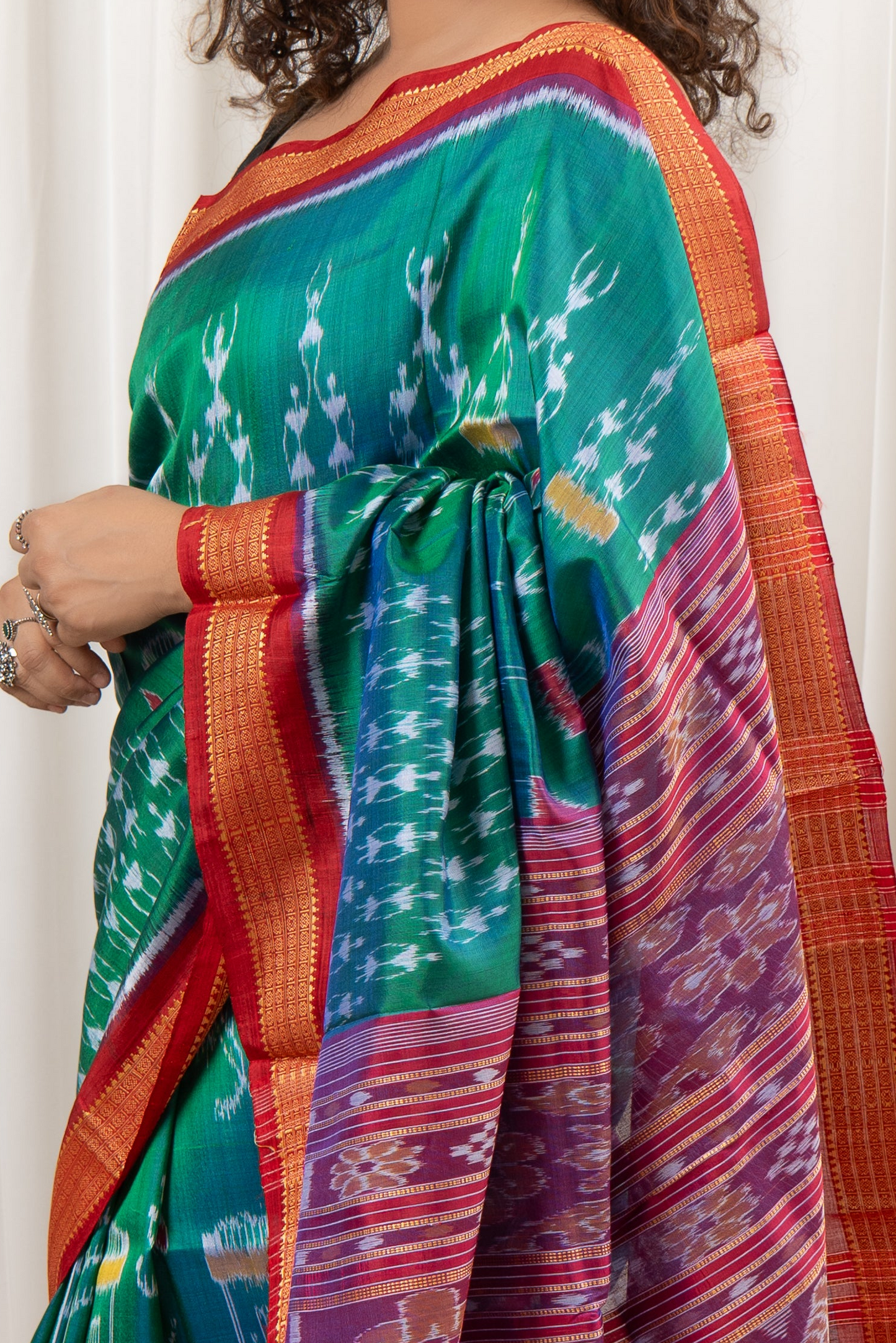 Exclusive Odisha Ikkat Pure Silk Saree- Shot Green